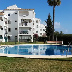 Apartment In Calypso,calahonda 200 Metres From The, Sitio de Calahonda